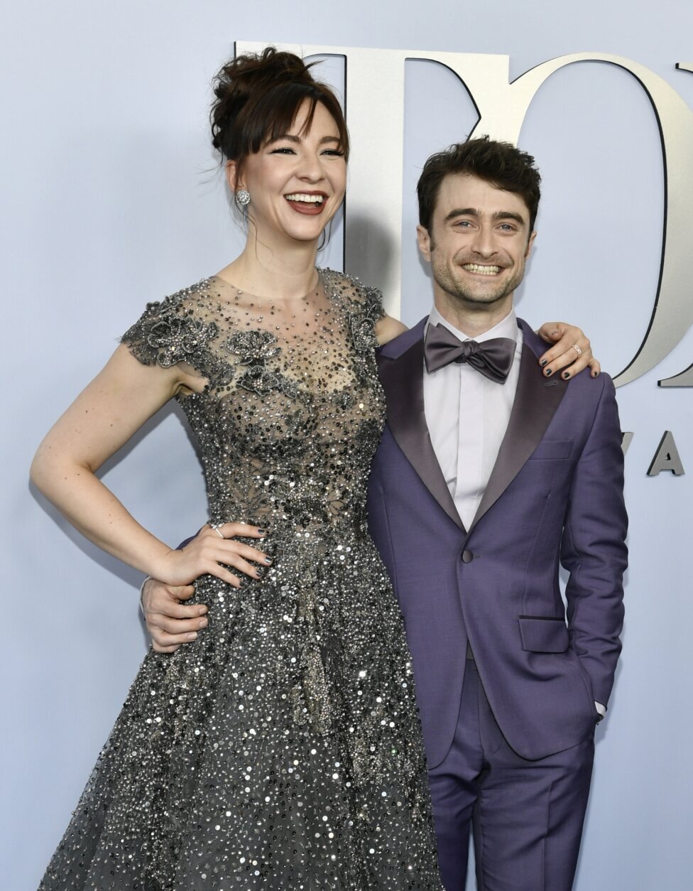 Daniel Radcliffe đi cùng người bạn đời Erin Darke 