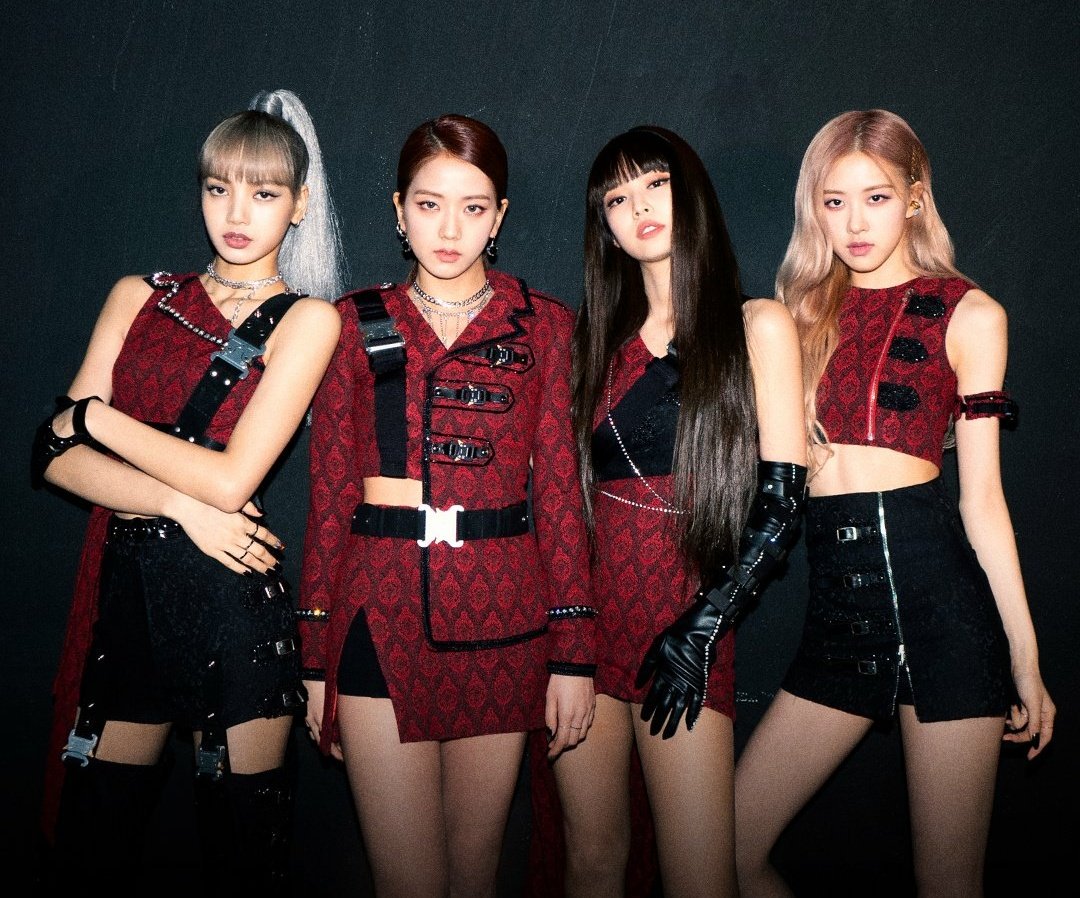 4 cô nàng Blackpink cố gắng suy trì hoạt động nhóm và hoạt động solo.