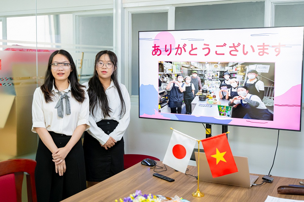 Sinh viên được Chính phủ Nhật Bản hỗ trợ cấp visa dạng internship, được hỗ trợ nơi ăn ở và làm việc có lương - Ảnh: HUTECH
