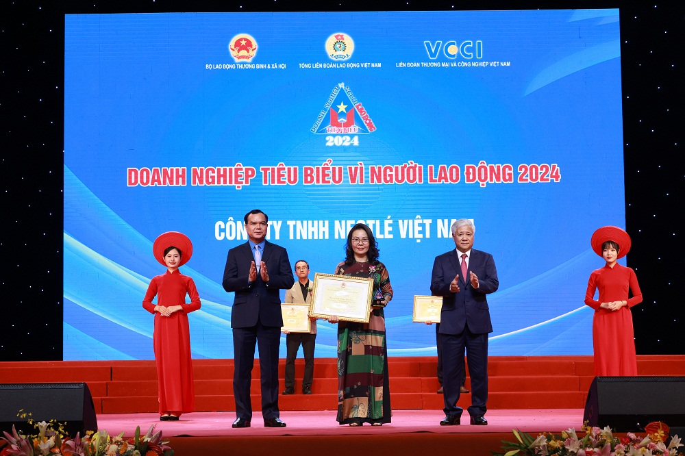Nestlé Việt Nam được vinh danh “Doanh nghiệp tiêu biểu vì Người lao động” lần thứ 5 liên tiếp - Ảnh: Nestlé Việt Nam