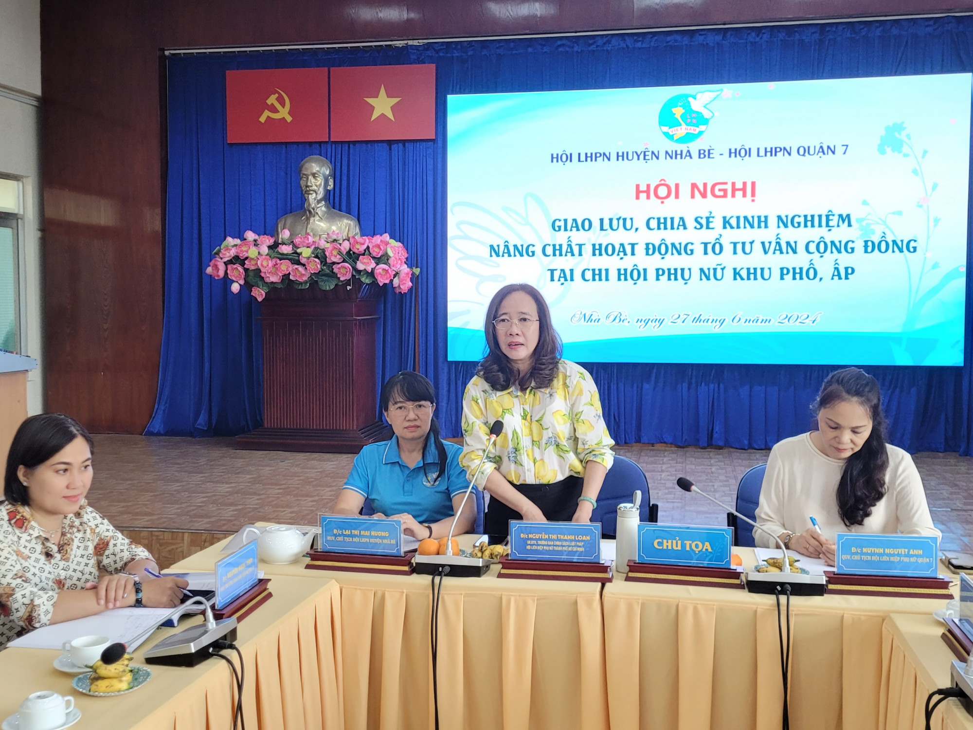 Bà Nguyễn Thị Thanh Loan - Trưởng Ban Chính sách - Luật pháp Hội LHPN TPHCM khẳng định, việc thu hút lực lượng trí thức tham gia TTVCĐ sẽ giúp nâng chất hoạt động mô hình này