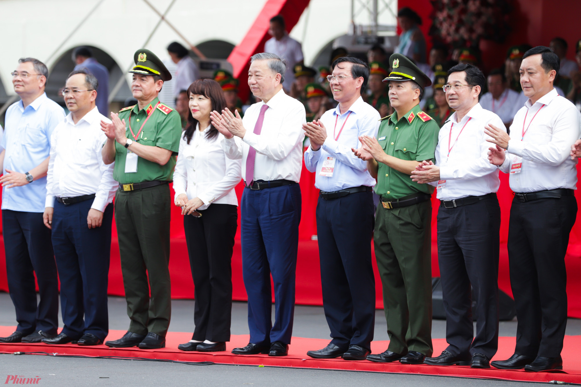 Tham dự lễ ra mắt có Chủ tịch nước Tô Lâm, Chủ tịch UBND TPHCM Phan Văn Mãi, Trung tướng Lê Hồng Nam - Giám đốc Công an TPHCM cùng nhiều lãnh đạo các bộ, ngành trung ương và địa phương.