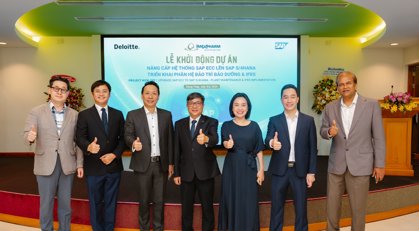 Đại diện IMP, Deloitte Việt Nam và SAP Việt Nam tại lễ khởi động dự án - Ảnh: Imexpharm