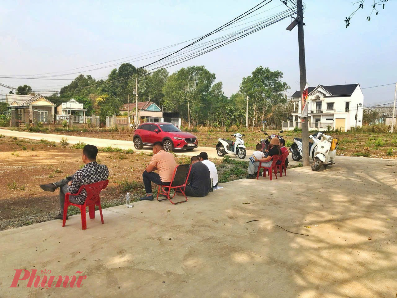  Từ ngày 1/8, cá nhân hoạt động môi giới bất động sản phải hành nghề trong một doanh nghiệp