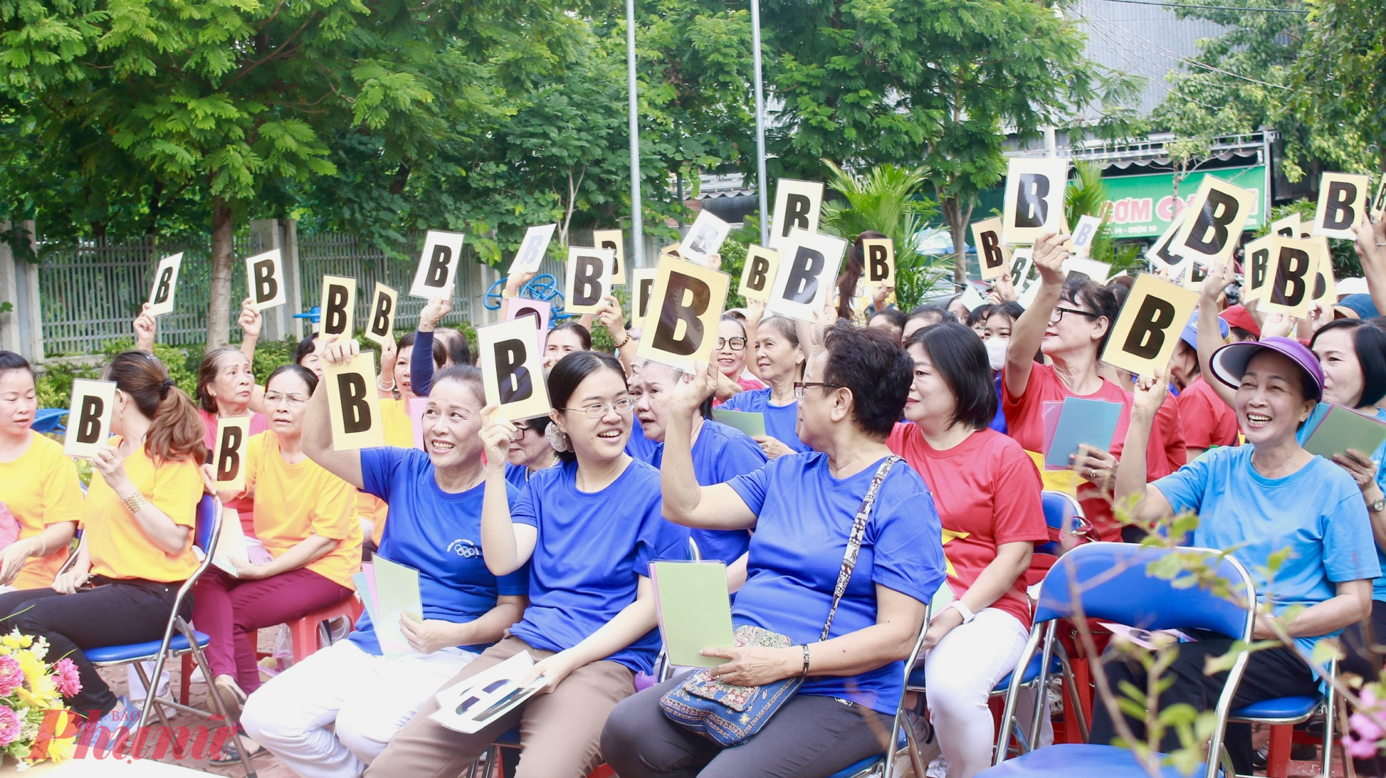 Hội thi diễn ra sôi nổi với hình thức rung chuông vàng trả lời các câu hỏi liên quan đến các nội dung về Phong trào thi đua “Xây dựng người Phụ nữ Việt Nam thời đại mới”, “Xây dựng người phụ nữ Thành phố Hồ Chí Minh đoàn kết, nhân văn, năng động, sáng tạo, khát vọng vươn lên, gia đình hạnh phúc”, thu hút đông đảo hội viên tham gia.