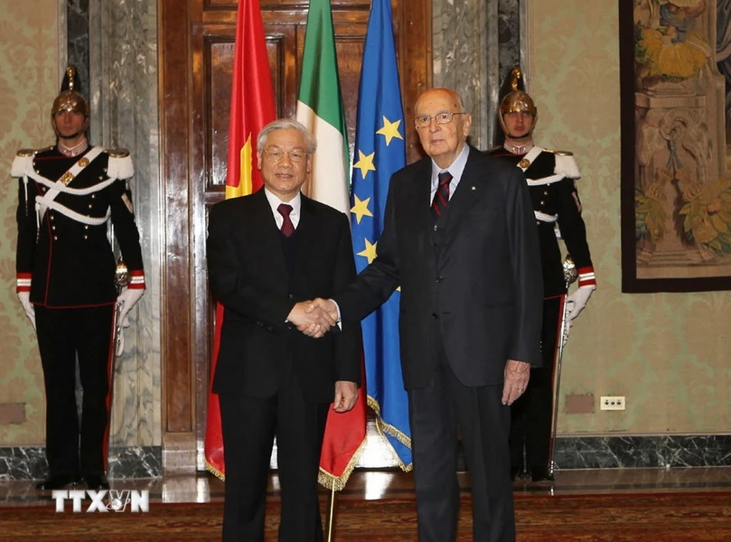 Tổng thống Giorgio Napolitano đón Tổng Bí thư Nguyễn Phú Trọng thăm cấp Nhà nước Cộng hòa Italy (Rome, 21/1/2013) - Ảnh: Trí Dũng/TTXVN