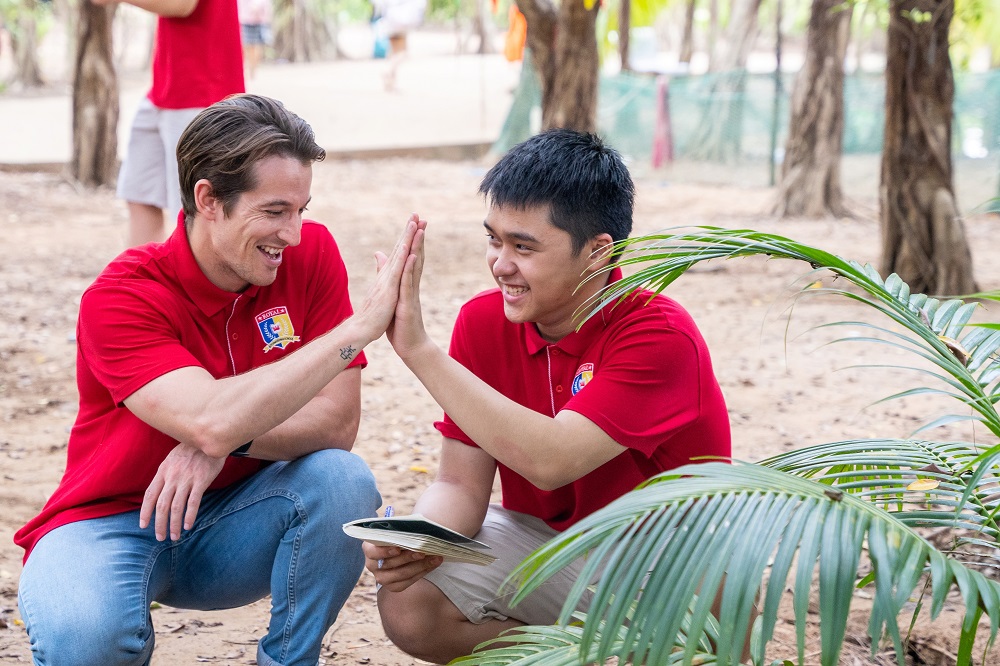 Sự tận tâm, thân thiện và chuyên môn cao của đội ngũ giáo viên là điểm cộng của Royal School - Ảnh: Royal School