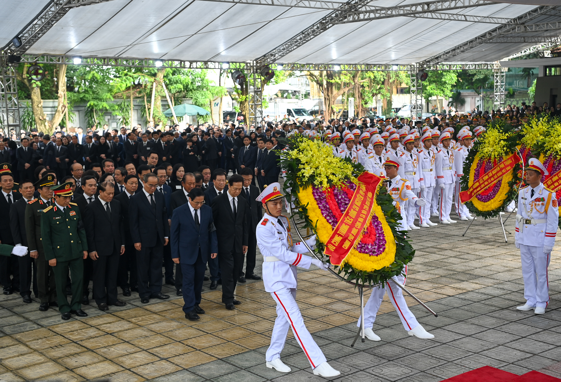 Đoàn Chính phủ nước Cộng hòa xã hội chủ nghĩa Việt Nam do đồng chí Phạm Minh Chính, Ủy viên Bộ Chính trị, Thủ tướng Chính phủ nước Cộng hòa xã hội chủ nghĩa Việt Nam làm Trưởng đoàn.