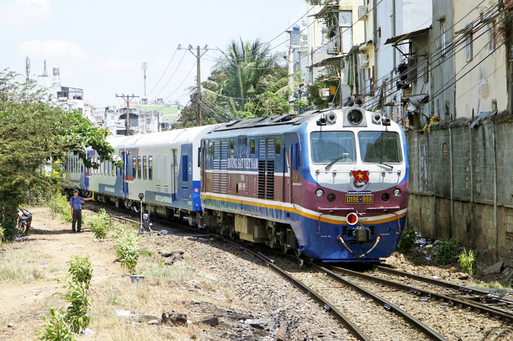 Đoàn tàu chất lượng cao SE21/SE22 (chặng Sài Gòn - Đà Nẵng) khai trương ngày 27/4 - ẢNH: VŨ QUYỀN