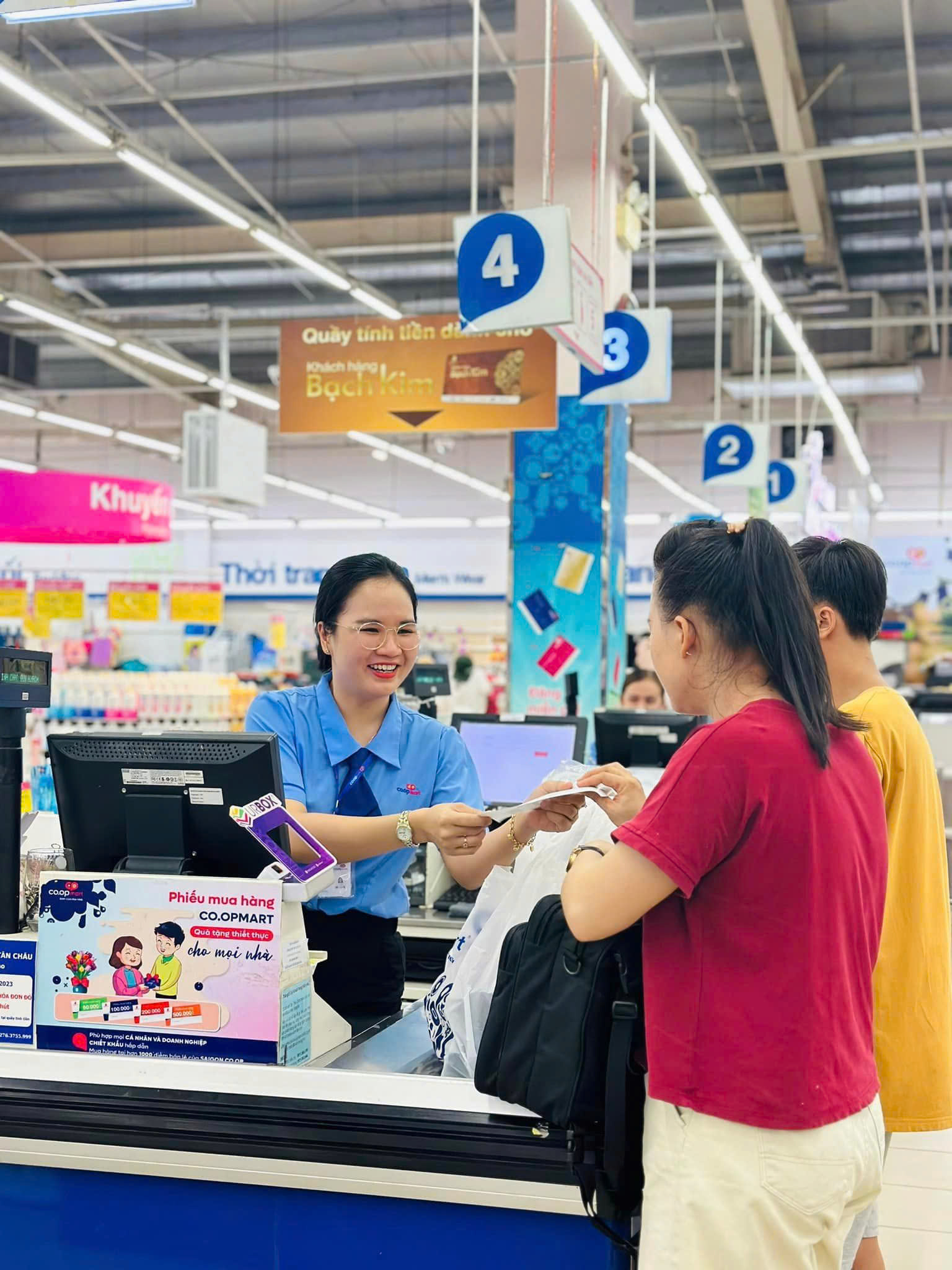 Khách hàng thành viên Saigon Co.op được tham gia các chương trình khuyến mãi dành riêng - Ảnh: Saigon Co.op