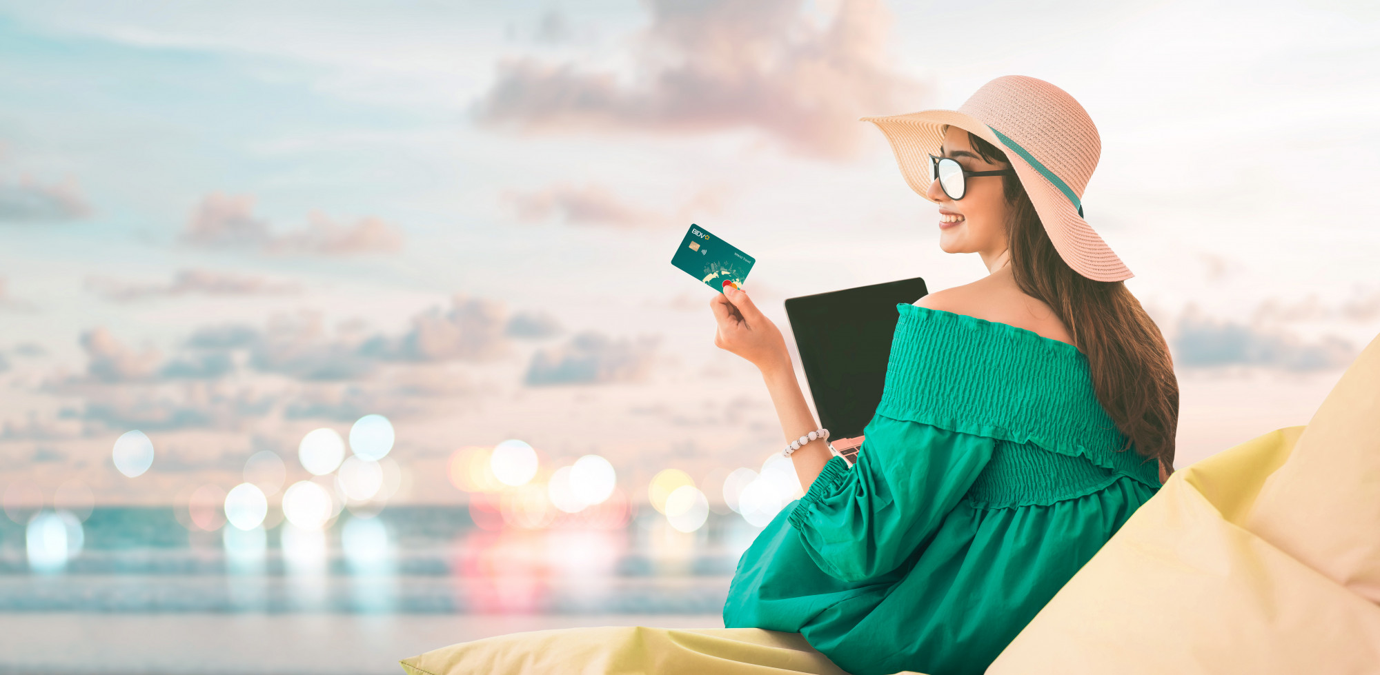 Cùng thẻ BIDV Mastercard World Travel làm nên “Hành trình trải nghiệm độc bản” - Ảnh: BIDV