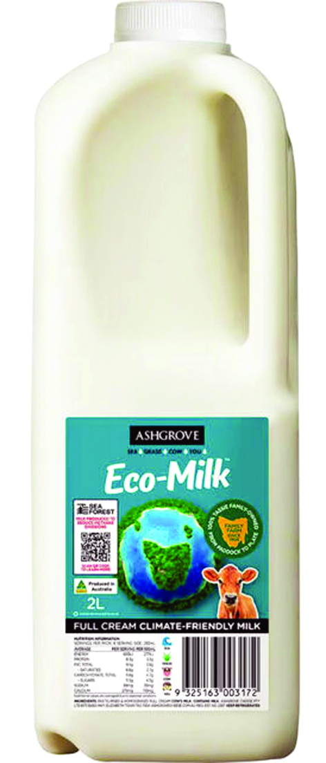 Sản phẩm sữa “Eco-Milk” được sản xuất từ những con bò ăn rong biển, giúp giảm lượng khí mê tan thải ra môi trường - Nguồn ảnh: Woolworths