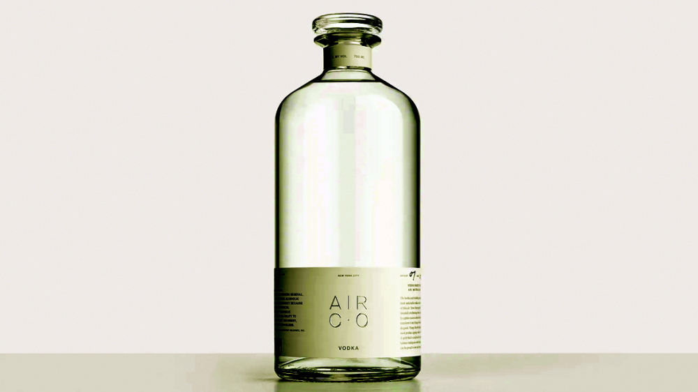 Air Vodka được mô tả có hương vị “tinh khiết, sảng khoái”  - Nguồn ảnh: Air Company