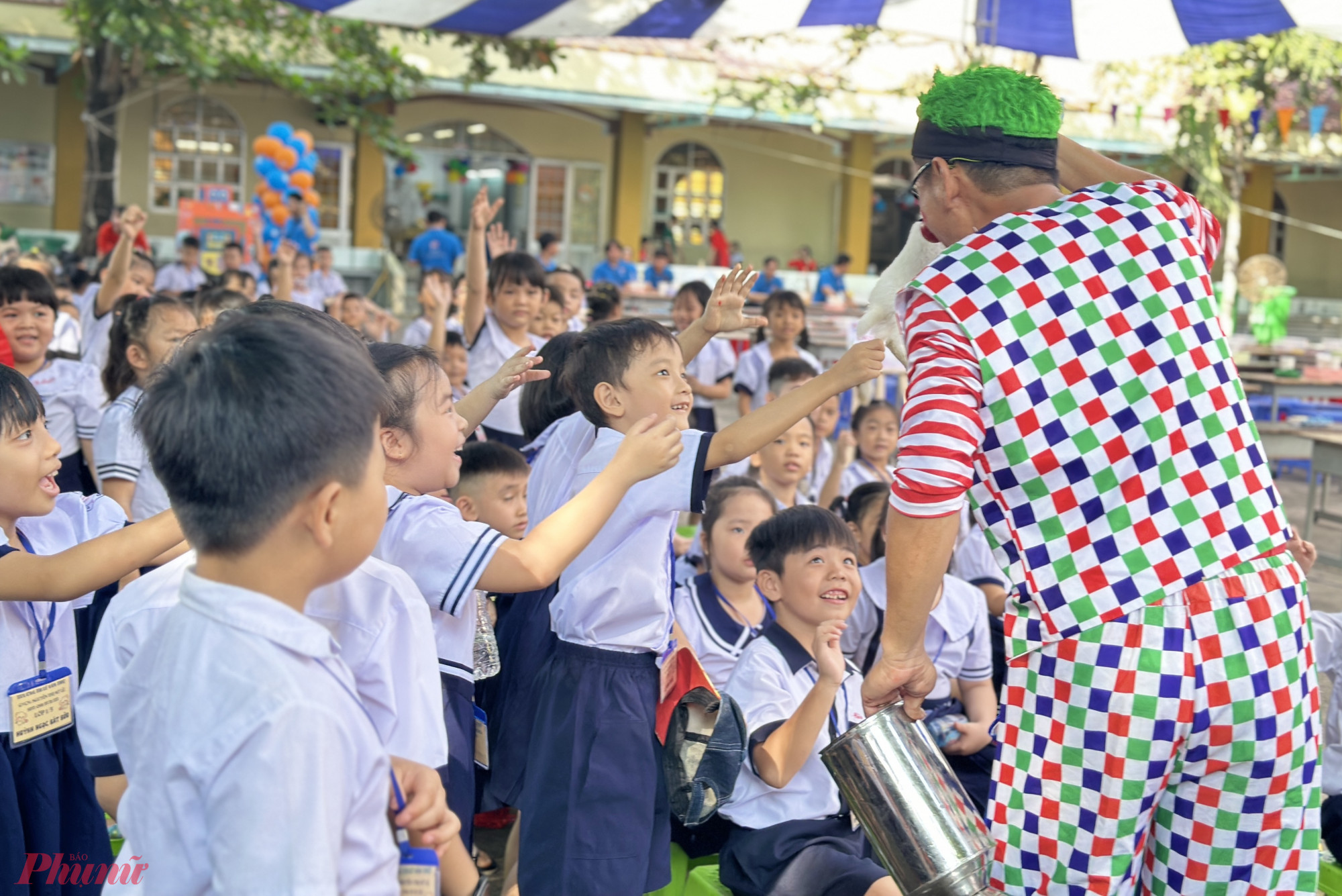 Trong đó, phần biểu diễn ảo thuật 