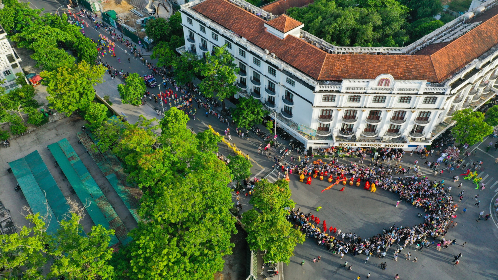 Thành phố Huế nhộn nhịp, sôi động trong tuần lễ Festival Quốc tế Huế 2024