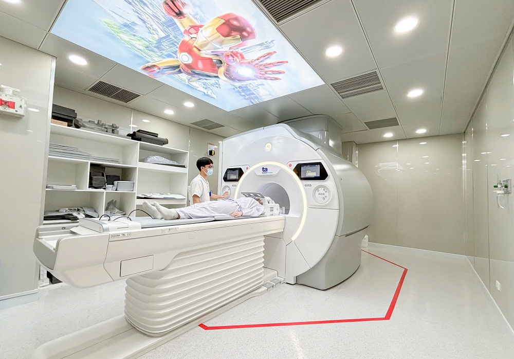 Máy MRI 3 Tesla ứng dụng trí tuệ nhân tạo tại khu chẩn đoán hình ảnh, Phòng khám Đa khoa Tâm Anh Quận 7 - Ảnh: BVĐK Tâm Anh