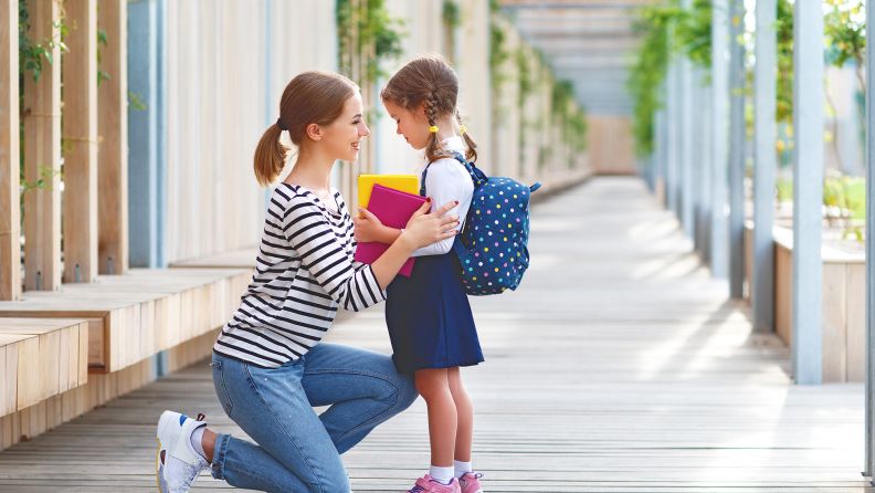 Chi phí mua sắm dụng cụ học tập cho con tăng cao khiến phụ huynh Đức lo lắng - Ảnh: Evgeny Atamanenko/istock/Getty Images