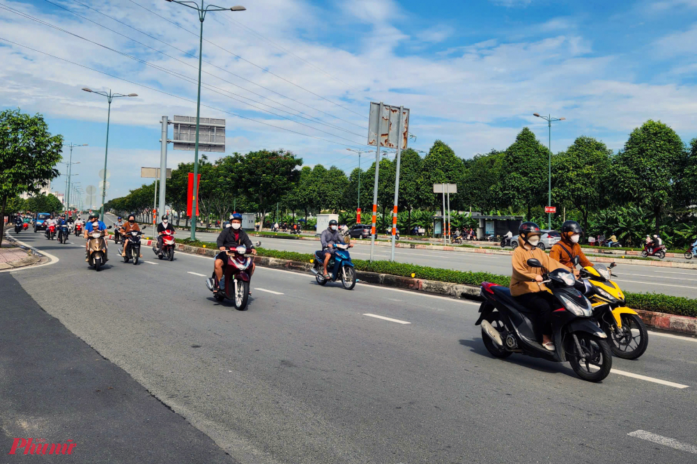 Đường Phạm Văn Đồng, TP Thủ Đức, hướng từ cầu Bình Lợi về cầu vượt Linh Xuân khá thông thoáng - Ảnh: Vũ Quyền