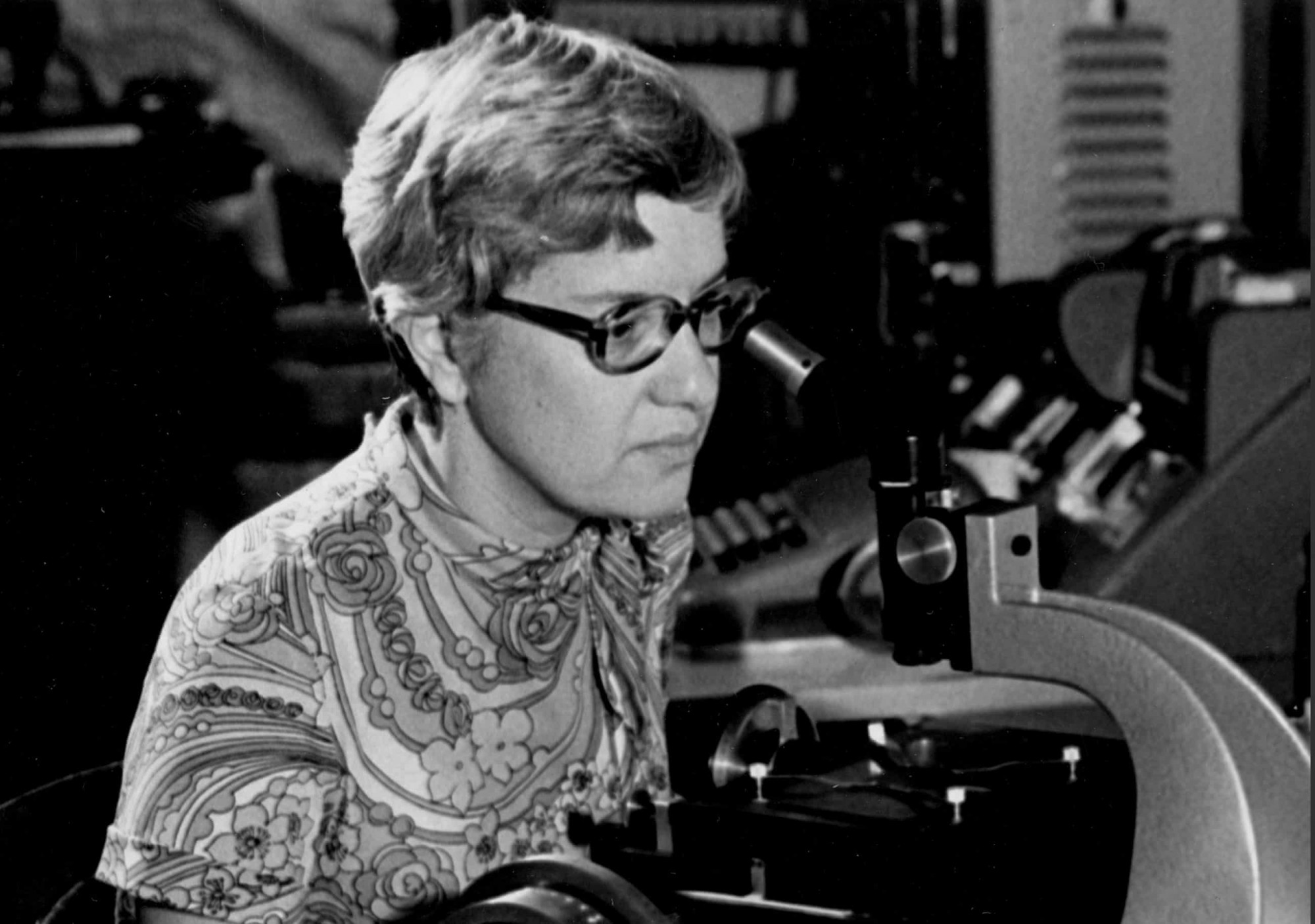 Vera Rubin đã giúp phát hiện ra bằng chứng về vật chất tối, nhưng không được Ủy ban Nobel công nhận - Ảnh: 