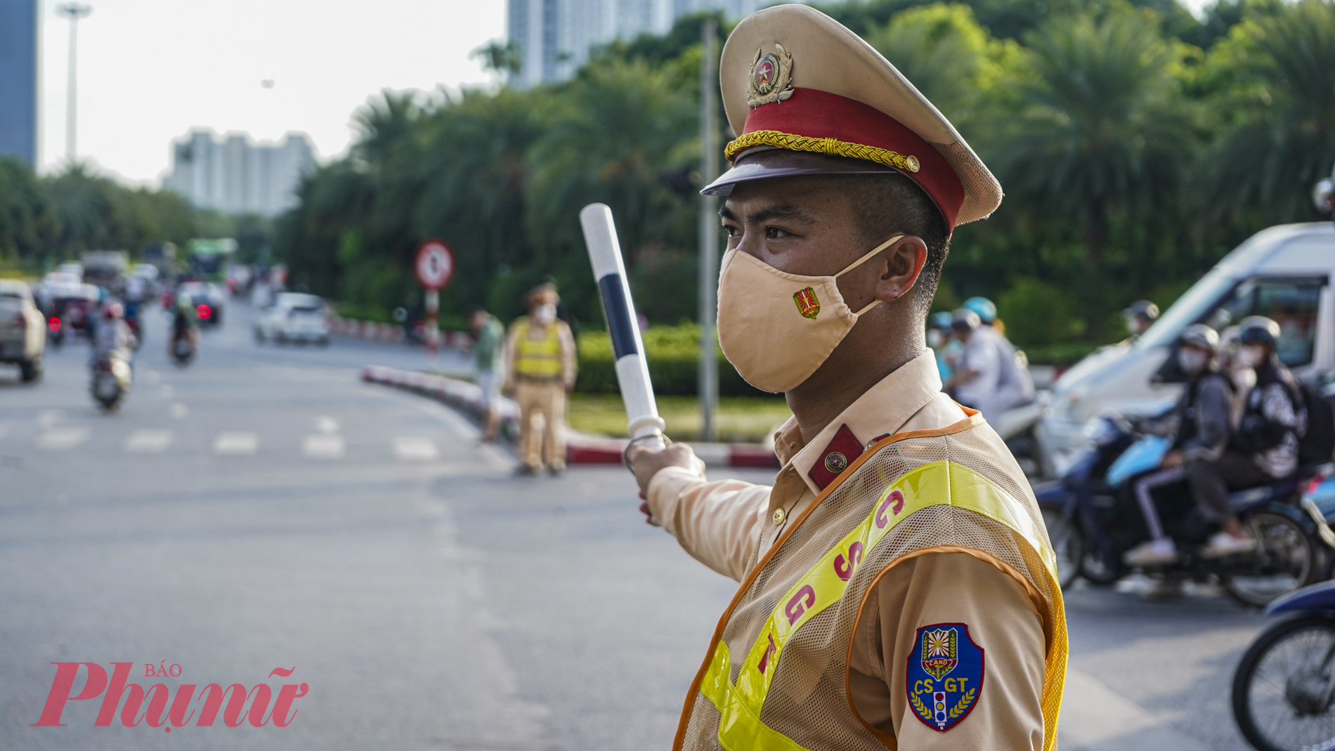 Theo Phòng CSGT Hà Nội, để bảo đảm giao thông đón luồng phương tiện từ các tỉnh về Thủ đô sau kỳ nghỉ lễ Quốc khánh 2/9, Phòng Cảnh sát Giao thông (Công an thành phố Hà Nội) đã ứng trực 100% quân số, chốt trực tại các tuyến giao thông cửa ngõ Thủ đô và sẽ được duy trì cho đến hết cao điểm.