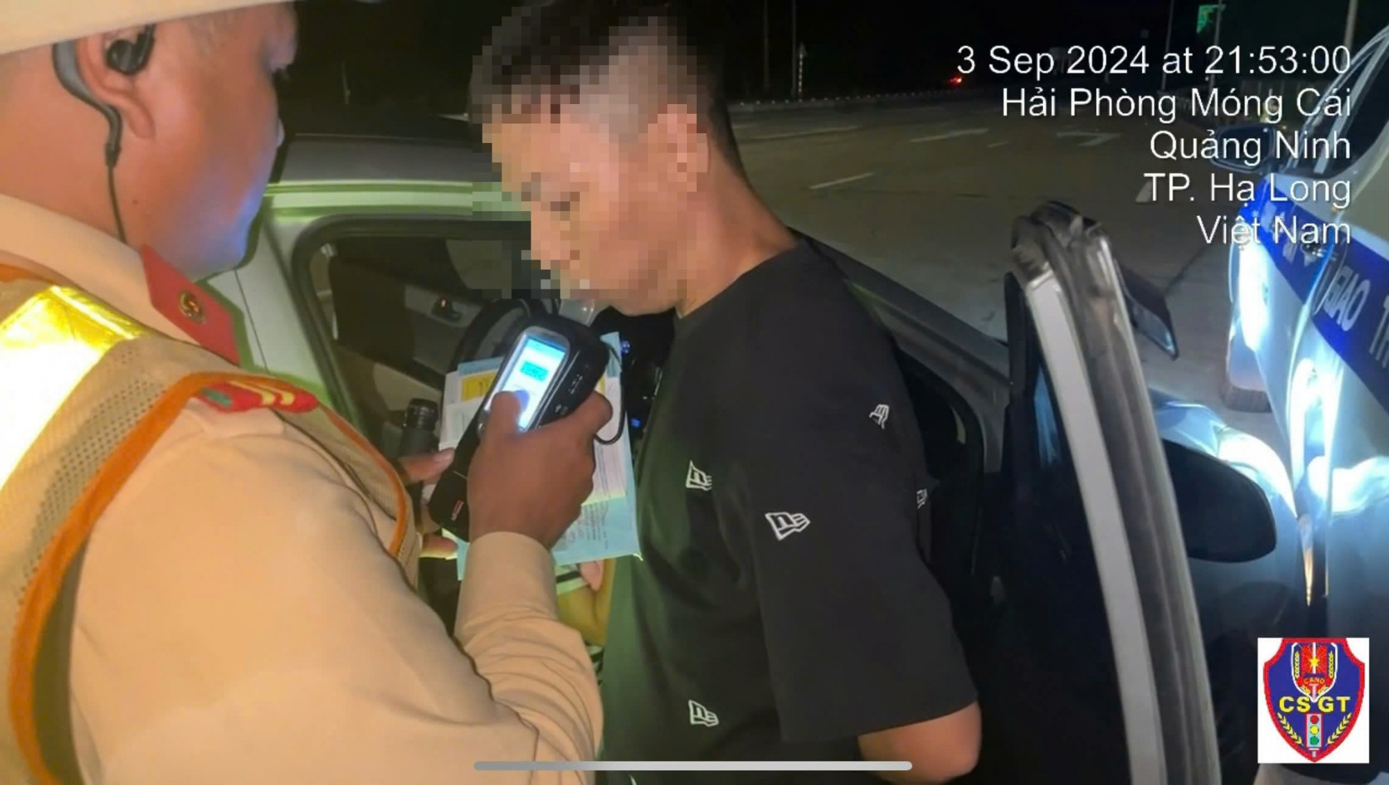 Tài xế vi phạm nồng độ cồn - Ảnh: CSGT