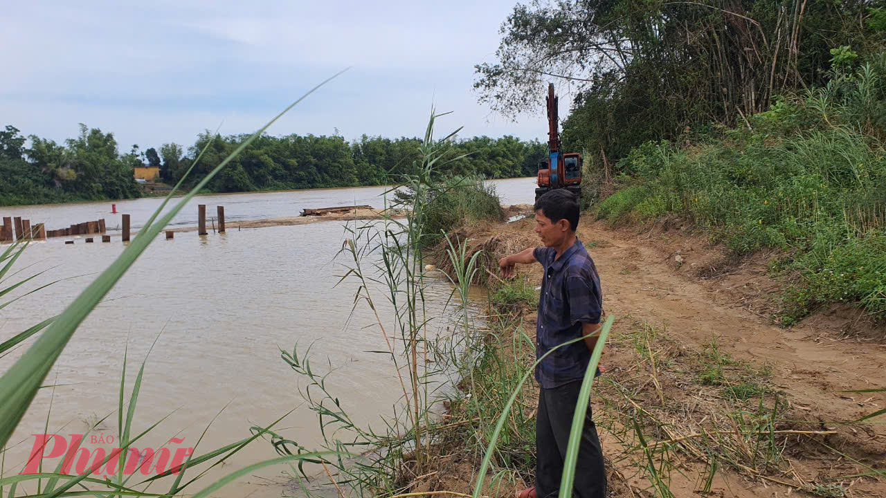 Ban Nông nghiệp cho biết sau khi hoàn thiện phần đê quai, sẽ chỉ đạo nhà thầu khắc phục đoạn sạt lở này