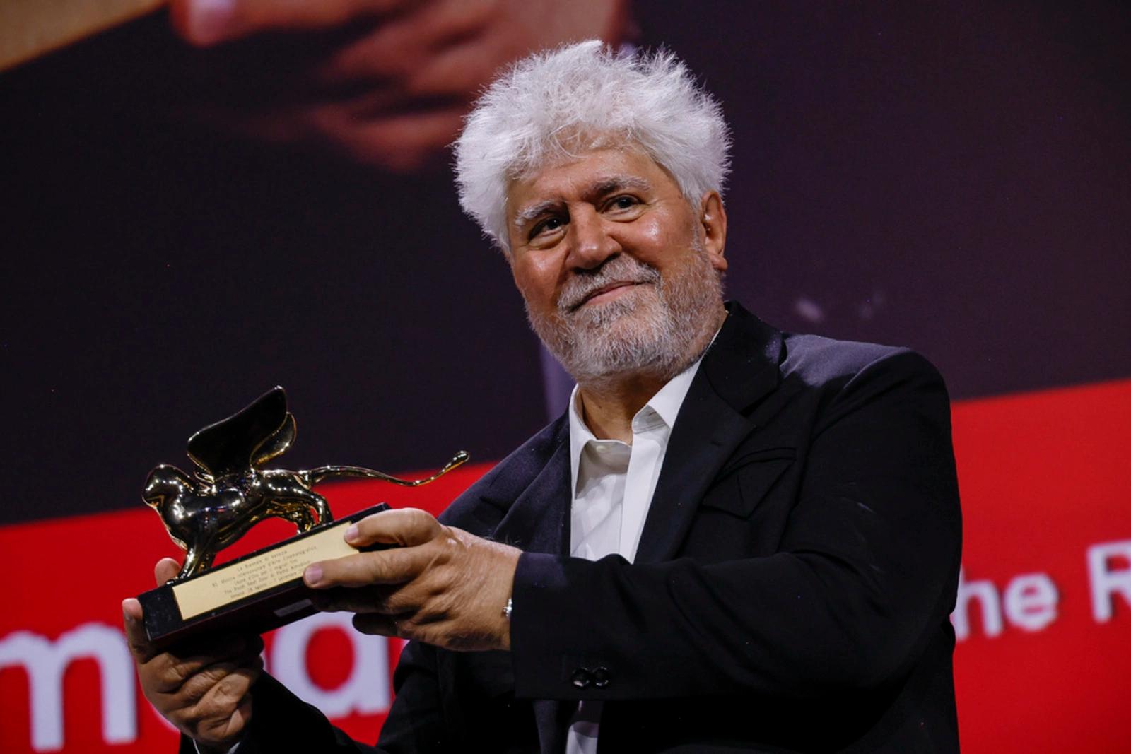 Đạo diễn Pedro Almodóvar thắng giải Sư tử vàng