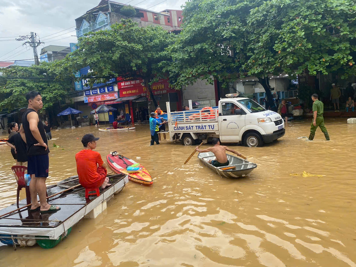 Do ảnh hưởng của áp thấp nhiệt đới suy yếu từ cơn bão số 3, khu vực Thái Nguyên có mưa to đến rất to, lượng mưa phổ biến từ 100-200mm có nơi đến gần 300mm (huyện Phú Lương).