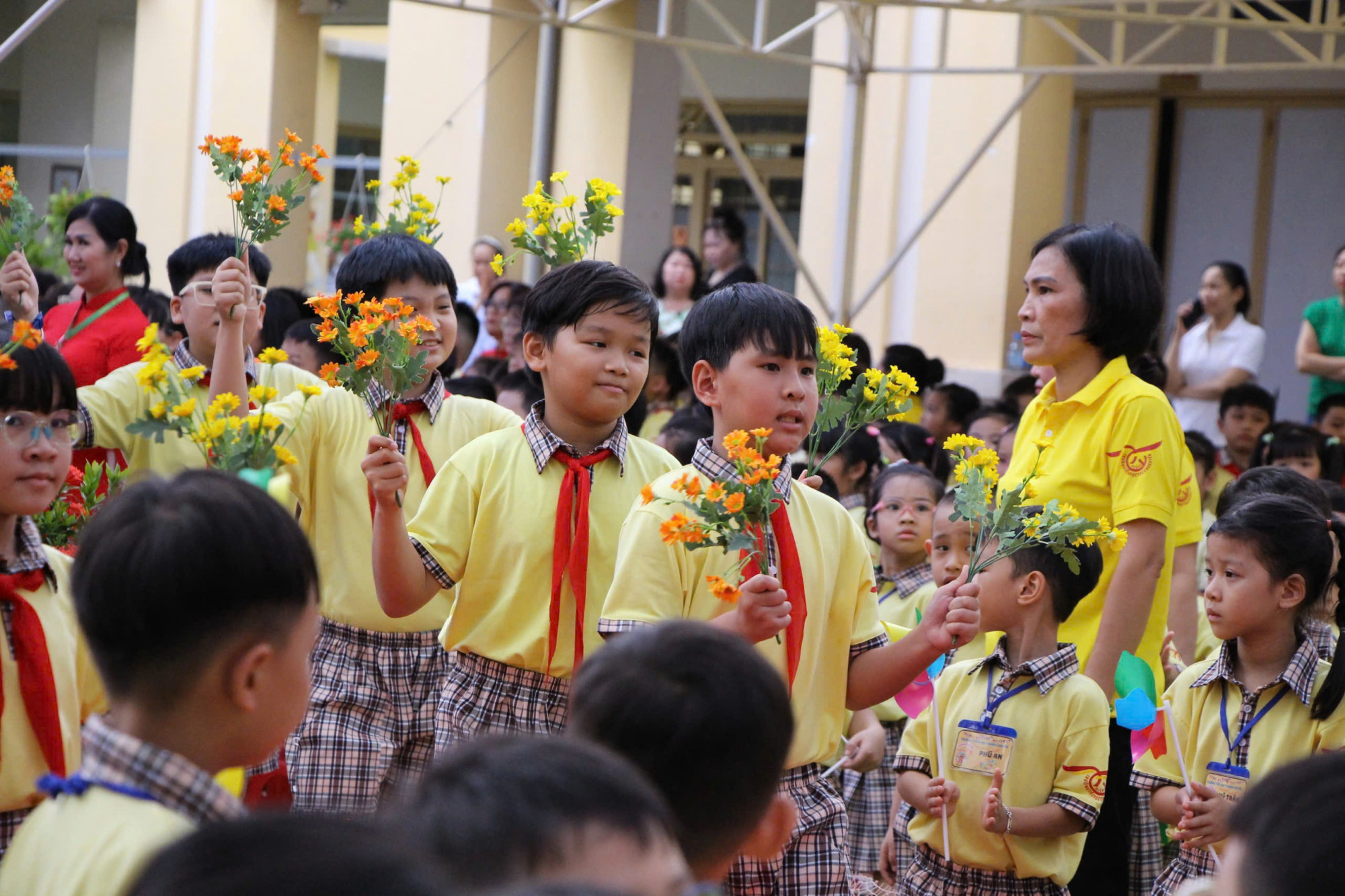 TPHCM nghiêm cấm trường lợi dụng danh nghĩa ban đại diện cha mẹ học sinh để thu trái quy định (ảnh:QTR)