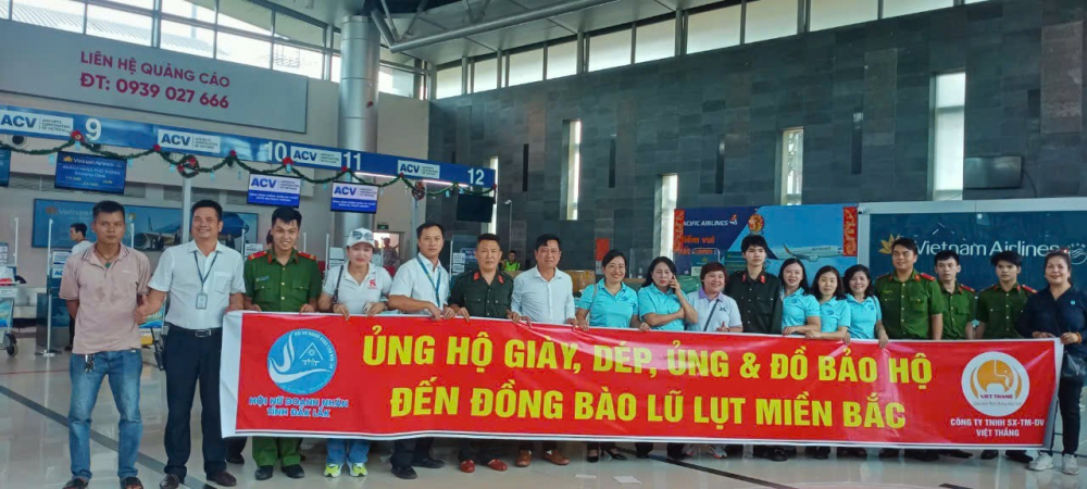 Hàng hóa cứu trợ được chuyển đến Vietnam Airlines thông qua các đơn vị, tổ chức như Văn phòng Trung ương Đảng T78, Cục An ninh đối ngoại A01, Hội chữ thập đỏ TPHCM, UB Mặt trận Tổ quốc Việt Nam…