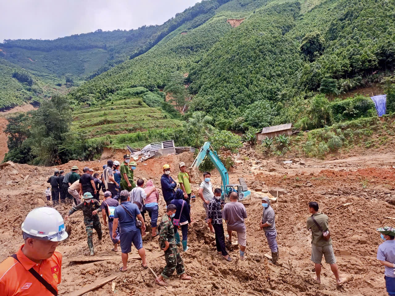 Cơn bão số 3 và các trận lũ quét sau đó gây thiệt hại nặng nề về người và tài sản - Ảnh: CTV