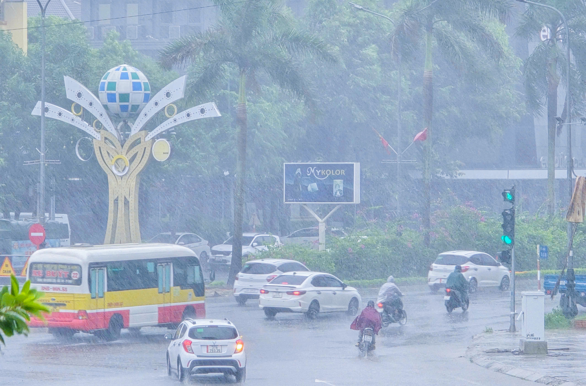 Từ sáng 19/9, nhiều nơi ở Nghệ An bắt đầu có mưa lớn - Ảnh: Phan Ngọc