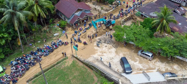 Lở đất tại mỏ vàng trái phép ở Sumatra, Indonesia khiến ít nhất 15 người thiệt mạng và hàng chục người mất tích