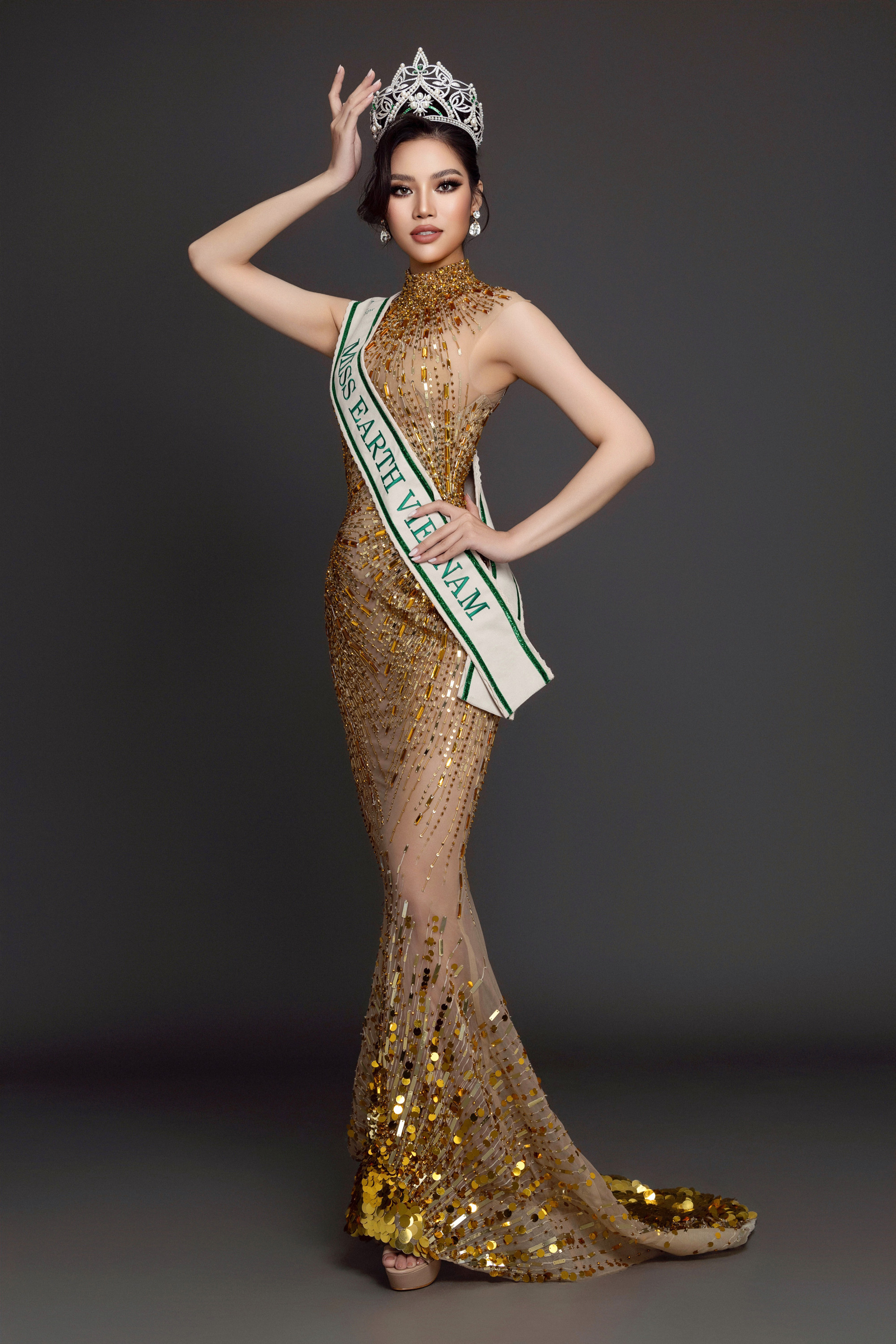 Miss Earth 2024 sẽ được tổ chức tại Philippines, với sự tranh tài của gần 90 thí sinh đến từ nhiều quốc gia và vùng lãnh thổ trên toàn thế giới. Cuộc thi sẽ bắt đầu vào cuối tháng 10/2024. Hiện tại, Cao Ngọc Bích - đại diện của Việt Nam cũng đang gấp rút quá trình chuẩn bị, rèn luyện những kỹ năng của mình trước khi lên đường nhập cuộc.