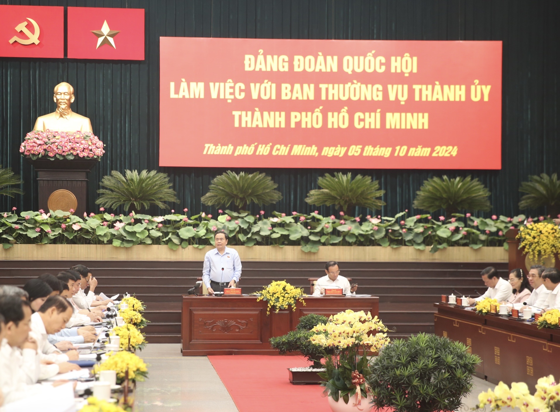 Toàn cảnh buổi làm viêc