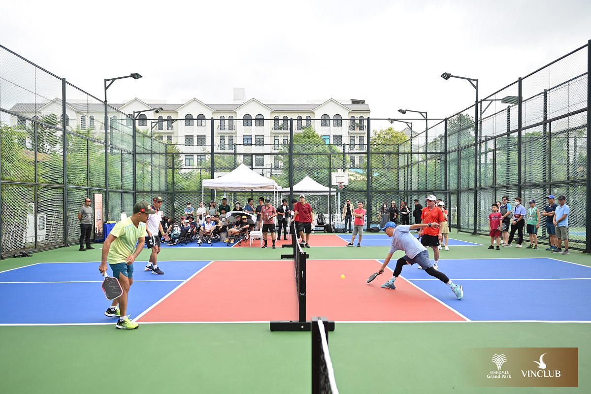 7 sân tập pickleball mới mang đến cho cư dân Vinhomes Grand Park cơ hội trải nghiệm bộ môn thể thao thời thượng đang gây sốt khắp Việt Nam