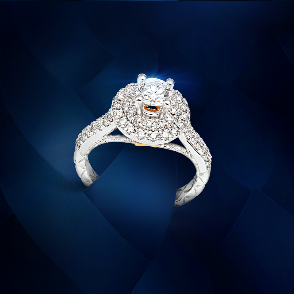 Sở hữu dáng nhẫn Halo kinh điển, kim cương tinh tuyển, nhẫn kim cương Timeless Diamond là món quà xứng tầm dành tặng người phụ nữ bạn yêu - Ảnh: PNJ