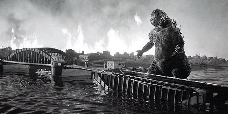 Phim Godzilla phiên bản trắng đen ra đời năm 1954 chỉ có 1 suất chiếu duy nhất 