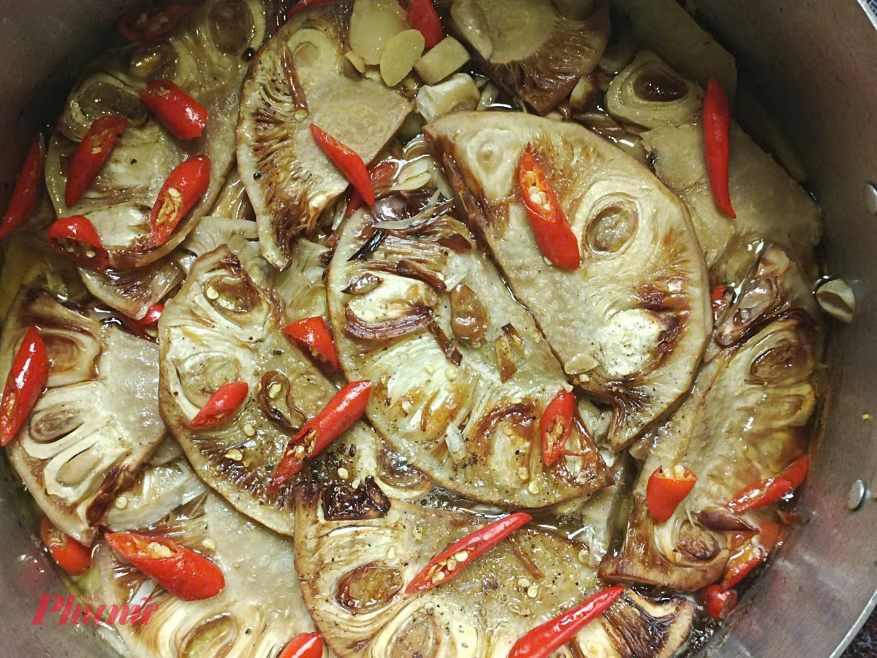 Nồi mít kho mềm thơm gây nhung nhớ - Ảnh: Phương Vũ