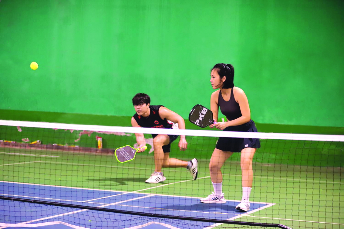 Pickleball hiện là môn thể thao thu hút đông đảo người tham gia - ẢNH: PHÙNG HUY