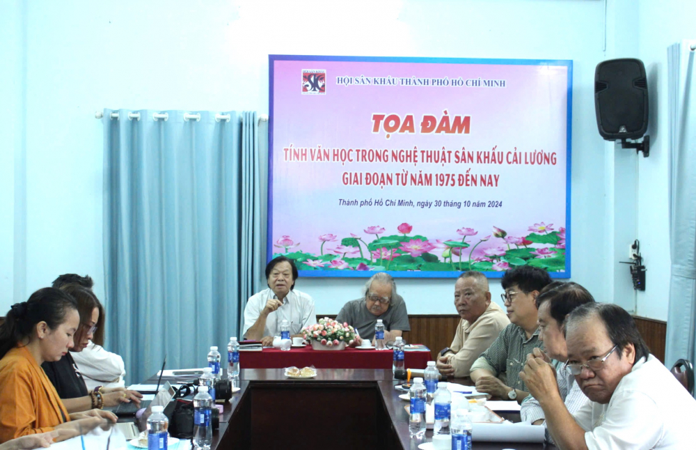 Toàn cảnh tọa đàm.