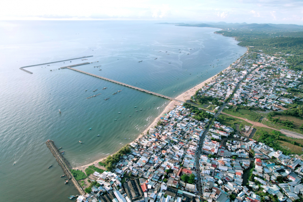 TP Phú Quốc, tỉnh Kiên Giang là địa phương thu hút đầu tư mạnh trong những năm gần đây - Ảnh: Phú Hữu