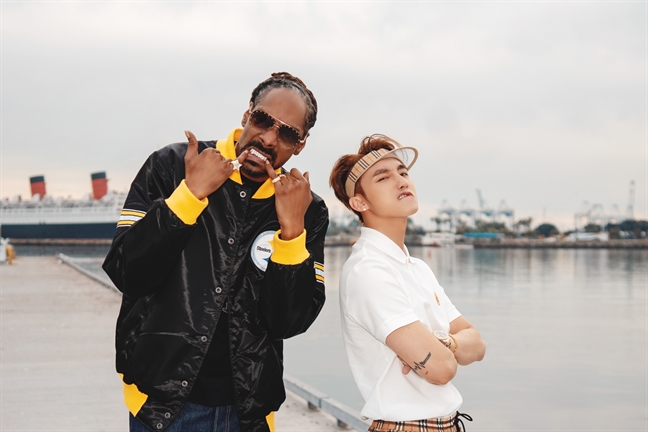 Sơn Tùng M-TP và rapper Snoop Dogg hợp tác trong MV Hãy trao cho anh.