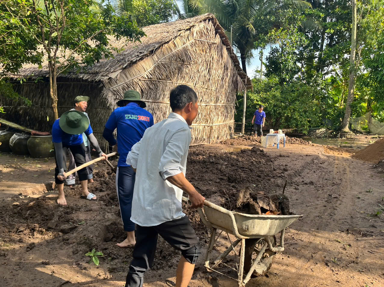 Tỉnh Sóc Trăng có hơn 5.500 căn nhà hộ nghèo, hộ cận nghèo cần được xây mới và sửa chữa - Ảnh: T.Q