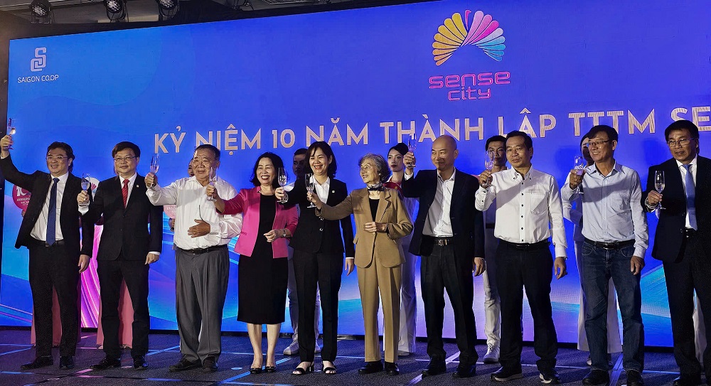 Lễ kỷ niệm 10 năm thành lập Sense City - Ảnh M.T