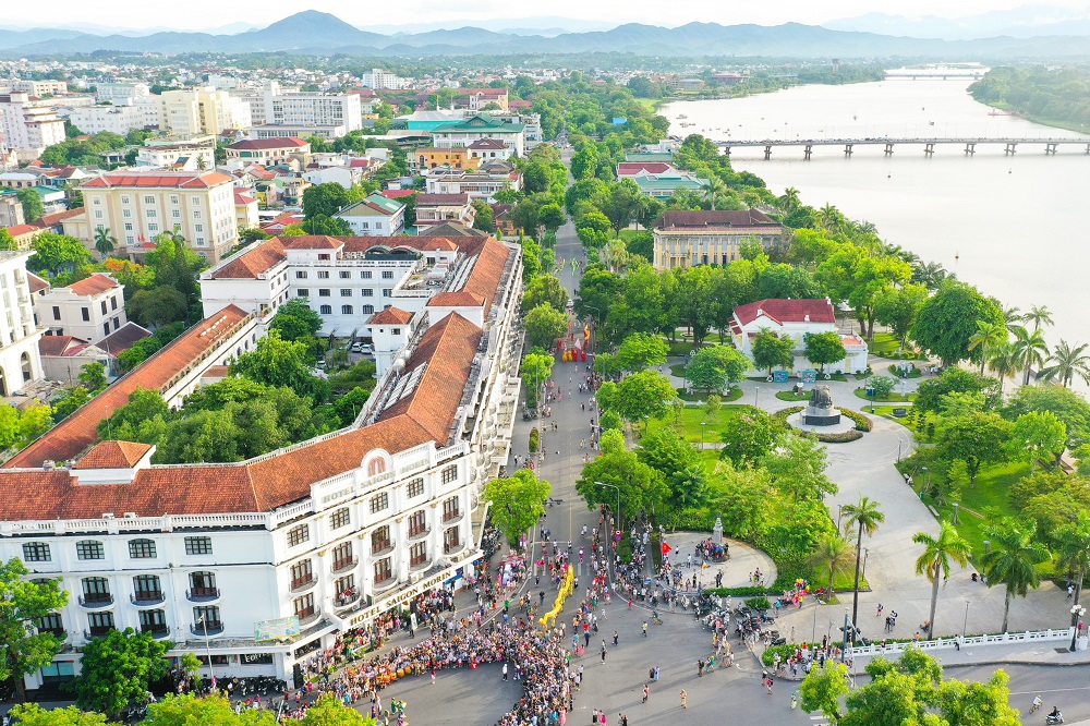 TP Huế sôi động, rực rỡ sắc màu văn hóa trong những ngày diễn ra Tuần lễ Festival Huế 2024