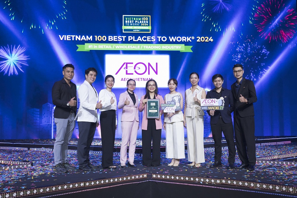 AEON Việt Nam 2 năm liên tiếp được vinh danh “Top 1 Nơi làm việc tốt nhất Việt Nam” trong ngành bán lẻ/ bán sỉ/ thương mại - Ảnh: AEON Việt Nam