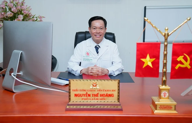 Thiếu tướng, Giáo sư, Tiến sĩ Khoa học, Thầy thuốc Nhân dân Nguyễn Thế Hoàng - Ảnh: Bệnh viện Trung ương Quân đội 108)