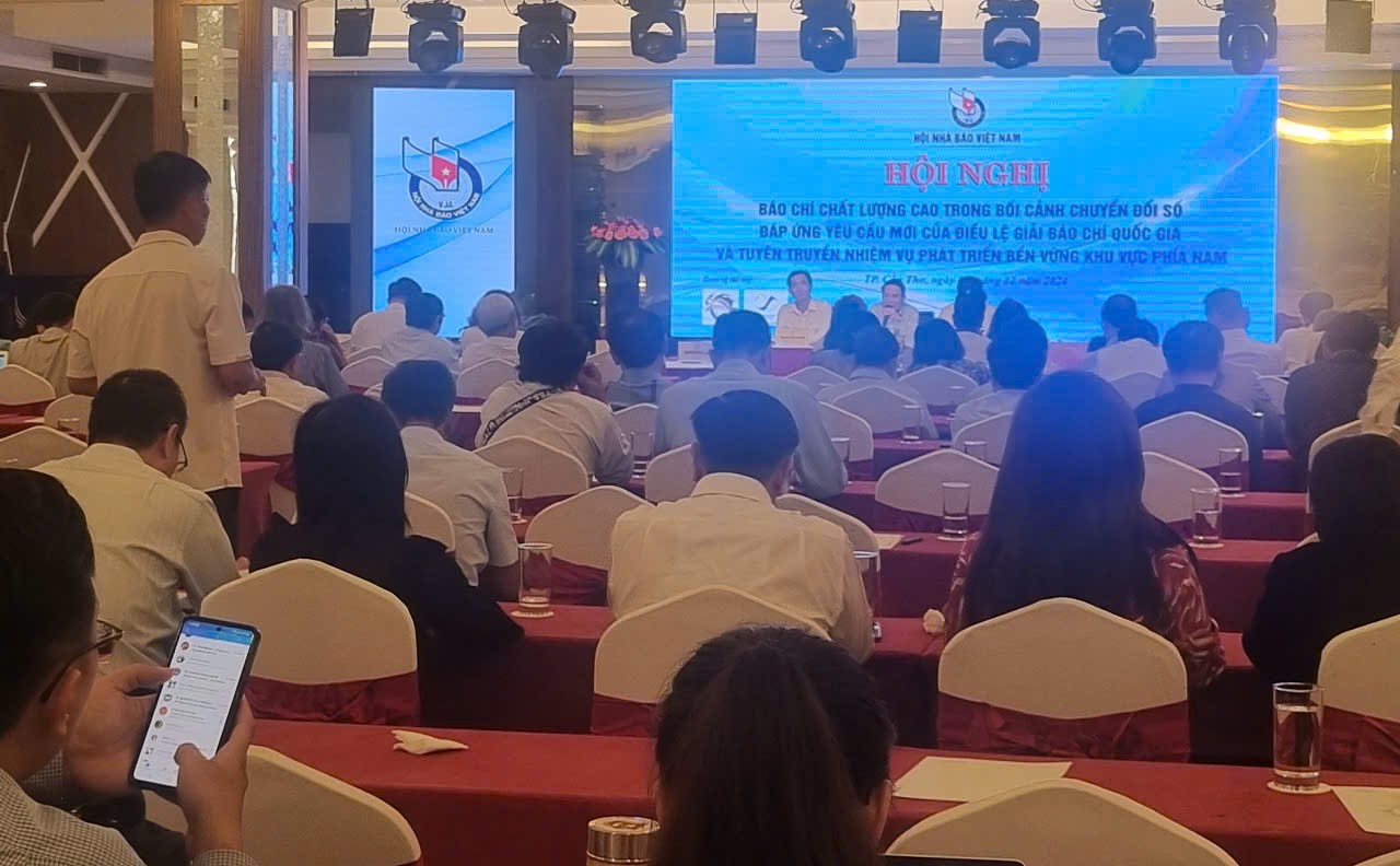 Quang cảnh hội nghị 