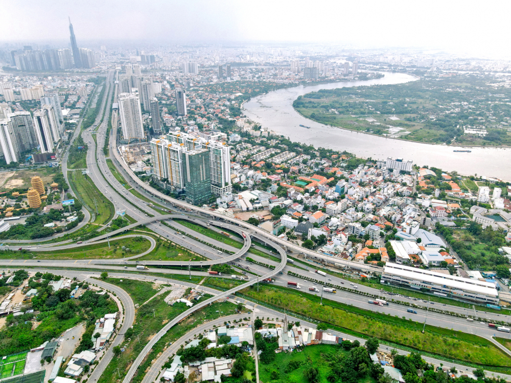 TP Thủ Đức - thành phố trong thành phố, thành phố phía đông của TPHCM - đang vươn mình phát triển mạnh mẽ, đầy sức sống